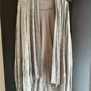 Athleta Pranayama Wrap Heather Gray
